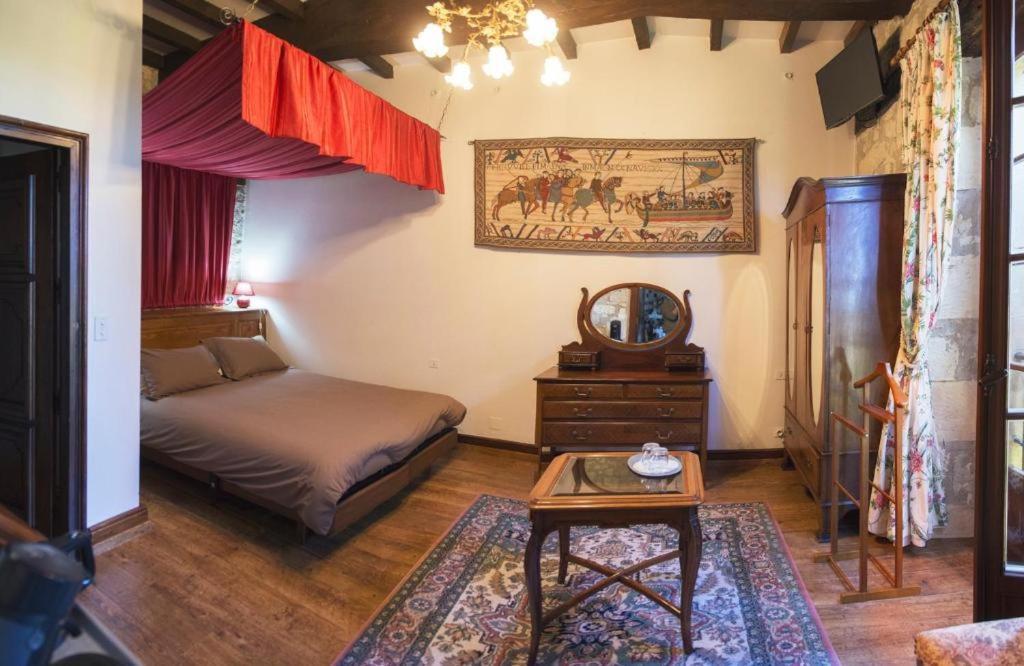 Chateau De Scandaillac Saint-Eutrope-de-Born Rom bilde